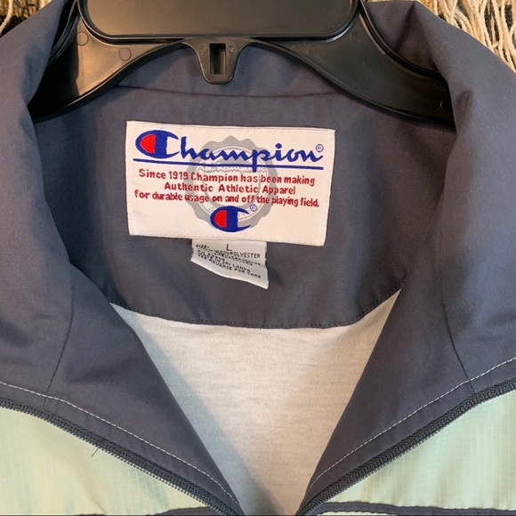 Champion Lite Green Windbreaker Size L - Picture 3 of 7